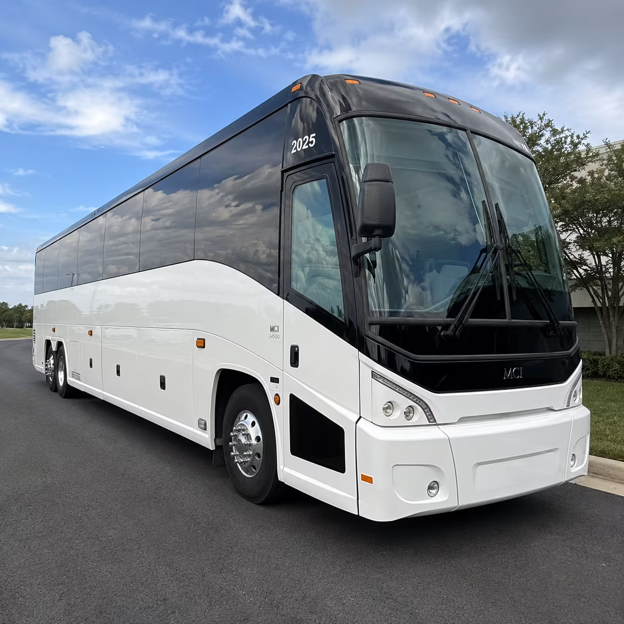 group shuttle buses to the buckeye air fair at buckeye municipal airport