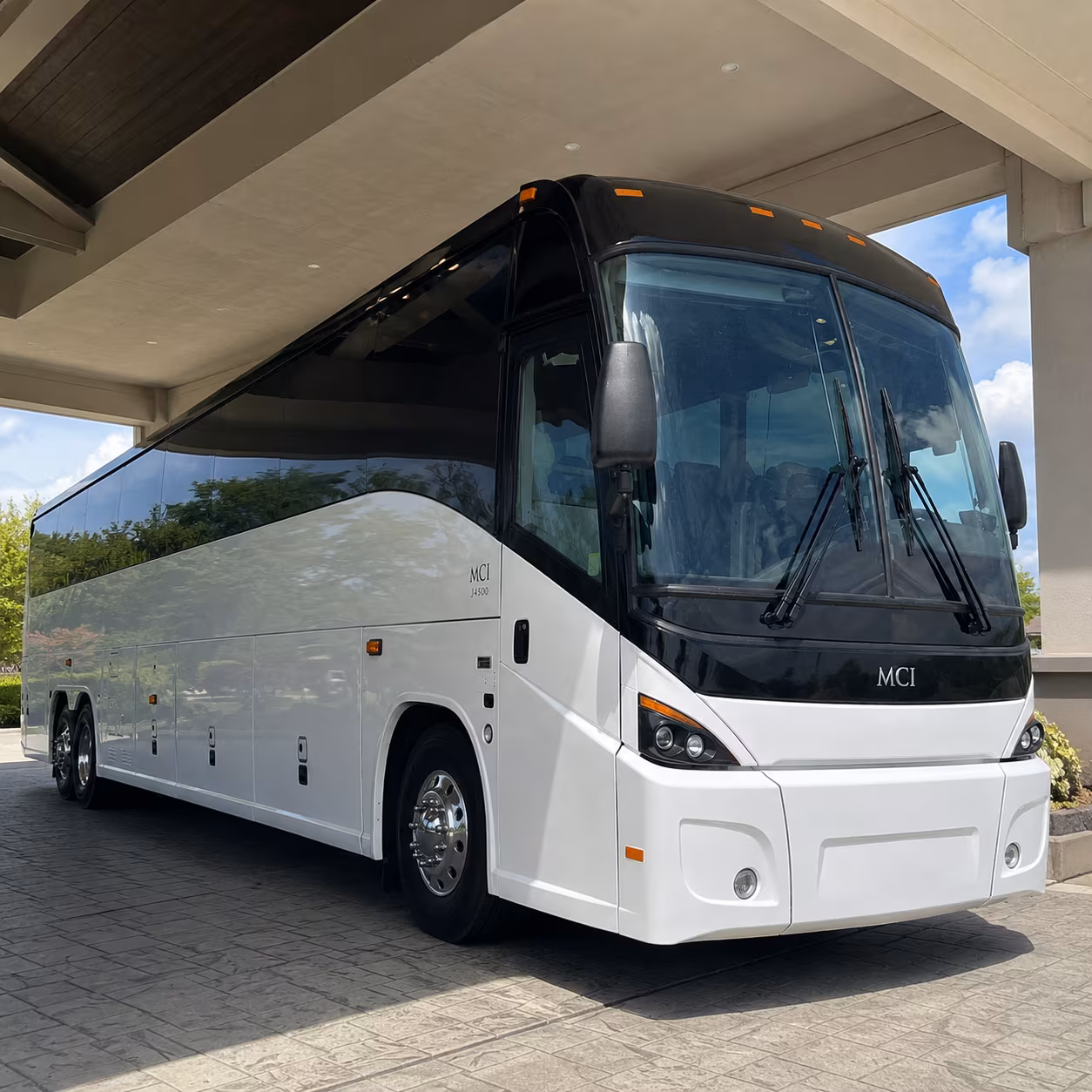 west valley commutes along i 10 and loop 303 are no match for a shuttle bus